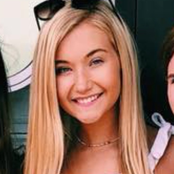 Meet your Posher, Megan - Picture 1 of 1